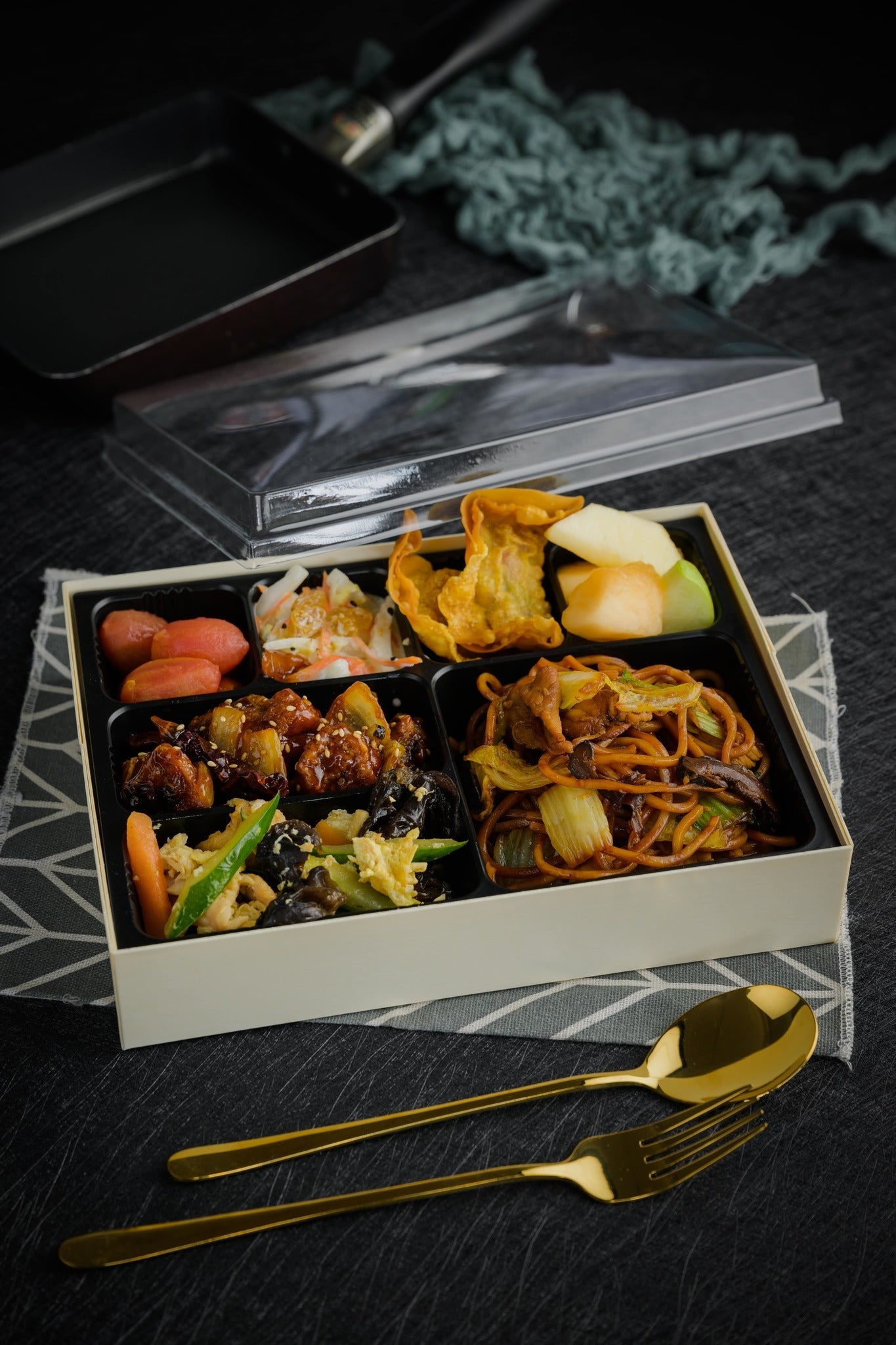 Bento box - 5 tray (JT8306) - Bento Box & More